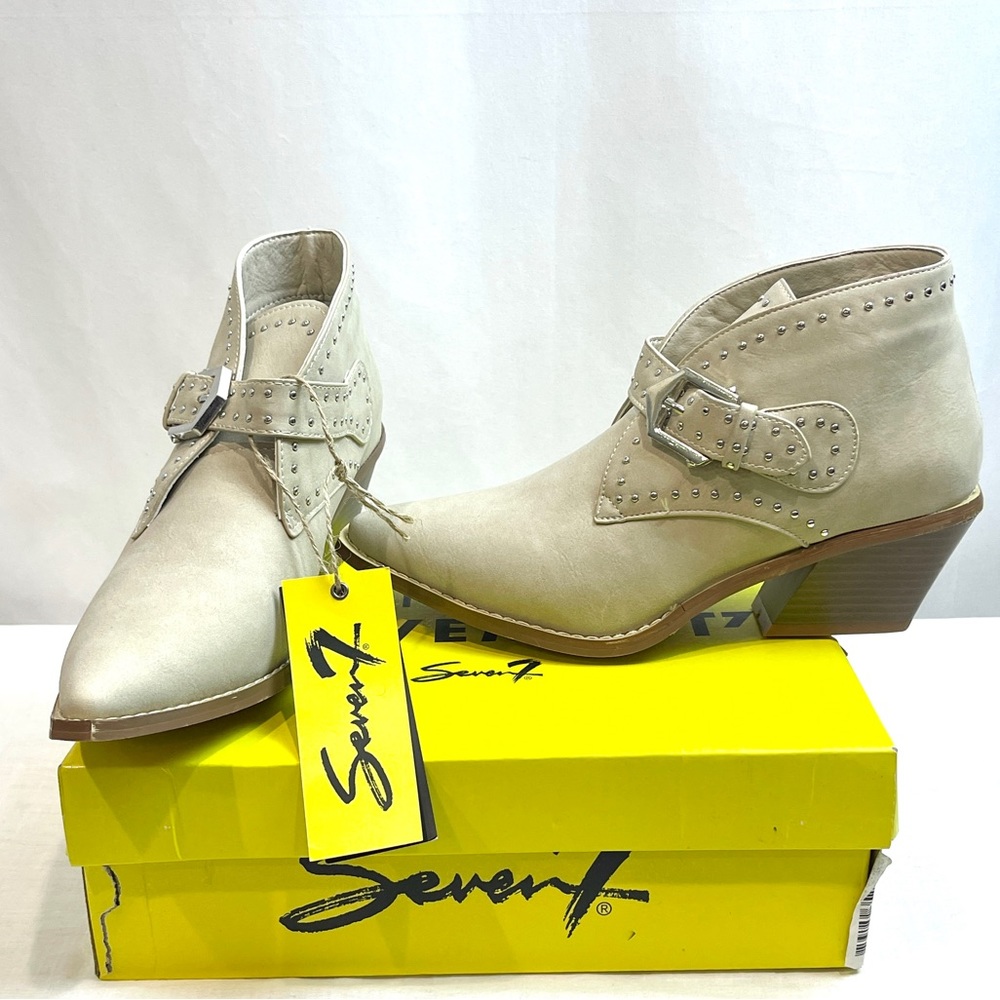 Seven7 Dallas new Studded Western Ankle Booties Womens Size 8 Beige Faux Leather